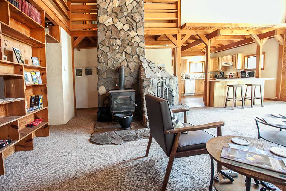 gorge rental dalles oregon rustic retreat