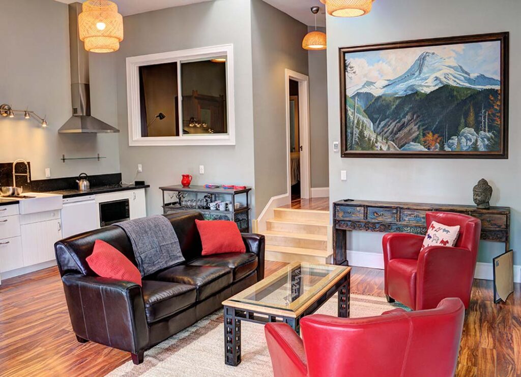 hood -river rental luxury apartment living room