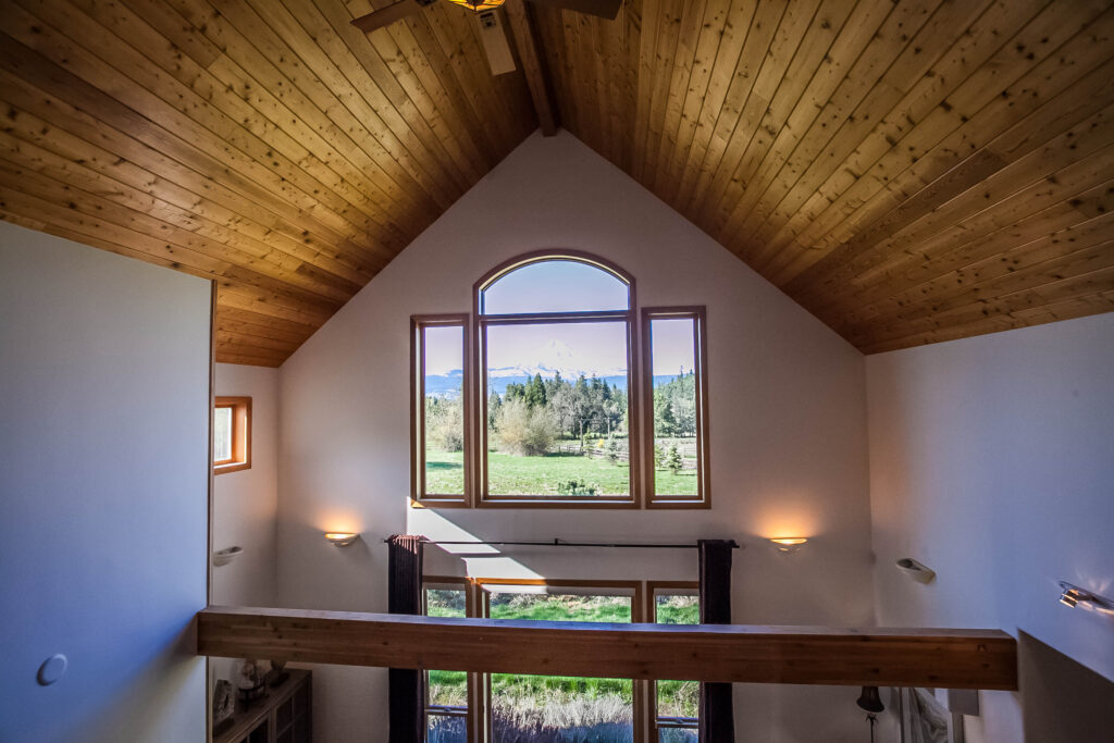 9 guests • 4 bedroom • 2.5 bath
$5,500 Monthly